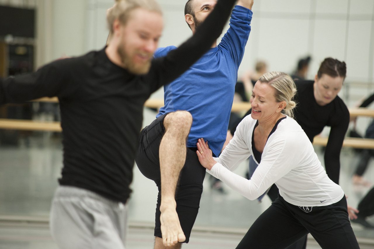 Workshop con il danzatore Tero Saarinen